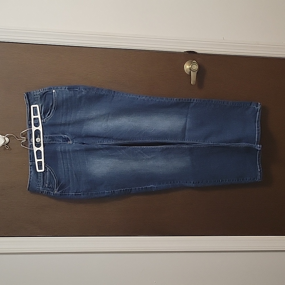 Wallflower Jeans
